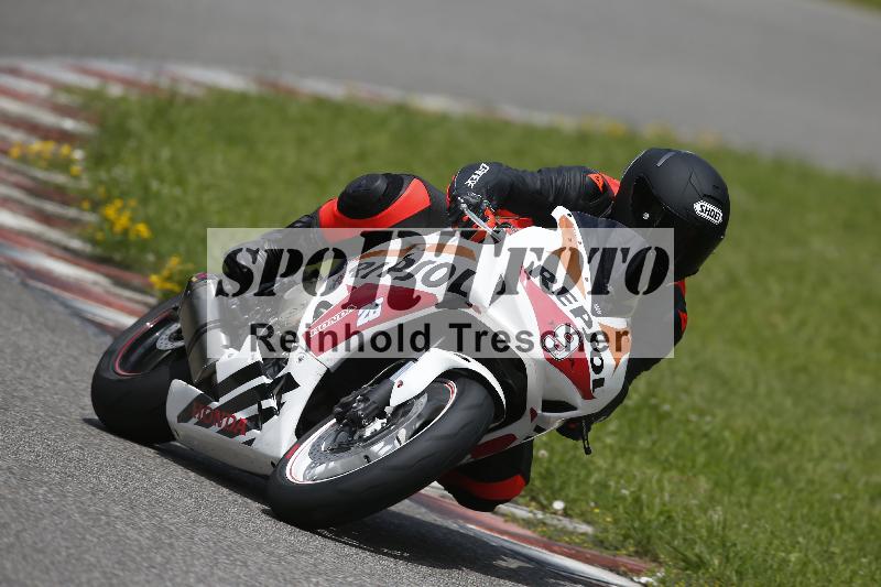 /Archiv-2024/29 12.06.2024 MOTO.CH Track Day ADR/Gruppe gelb/9